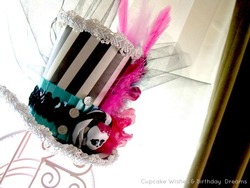 Mh_spa_party_mh_skull_mini_top_hat_medium