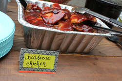 Table_cards_gray_grid_chicken_medium