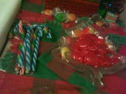 Christmas_candy_11_medium