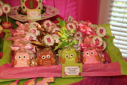 Bellas_first_birthday-08-06-2011_021_medium