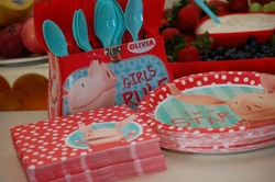 Olivia_plates_napkins_medium