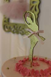 Ballerina_7_medium