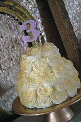 Cake_full_shot_medium