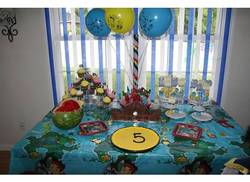 Party_table_medium