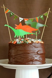Dino_party_cake_medium