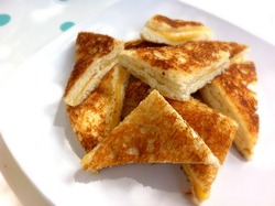 Grilled_cheese_toasts_medium