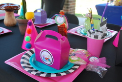 Addie_in_wonderland_party_081013_019_medium
