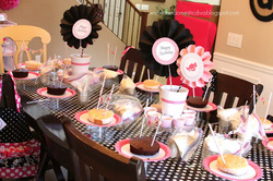 Decorating_table_1_medium
