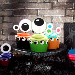 Eyeball_cupacake_wrappers_the_posh_event_brigitte_klotzek_medium