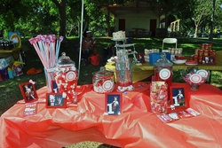 Candy_table_medium