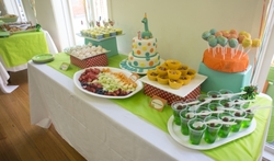 Dinosaur_dessert_table_medium