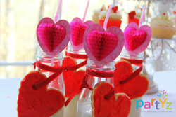 Milk_jug_with_heart_straw_medium