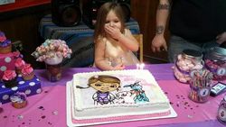 Img_684459057265161_medium