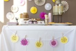 Rustic_floral_party_decorations_88_medium