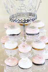 Cupcake_tower_medium