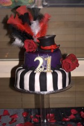 Tim_burton_mad_hatters_black_white_cake_2_medium