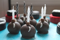 Spy_party_bomb_cake_pop_close_up_2_medium