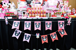 Table-bunting_medium