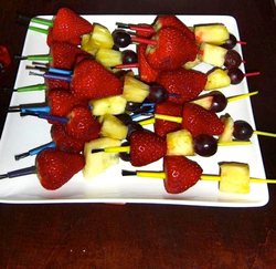 Sicily_s_9th_birthday_art_party_fruit_paintbrushes_kabobs_medium