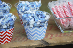 Blue_and_red_chevronparty_supplies_40_medium