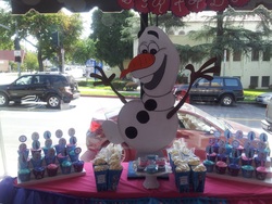 Frozen_olaf_party_medium