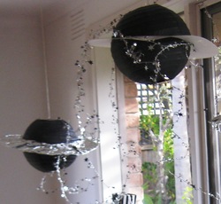 Space_hanging_planets_medium