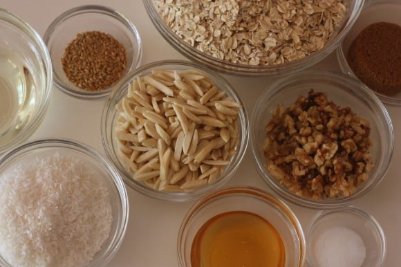 Nutty, Crunchy, Not too Sweet Granola | CatchMy Party.com Nutty, Crunchy, Not-too-Sweet Granola | CatchMy Party.com