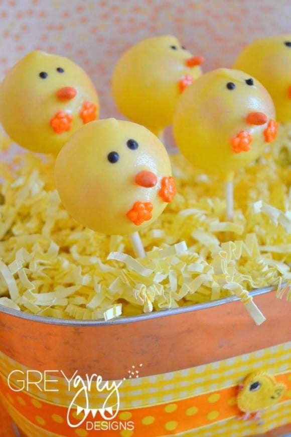 Chick cake pops | CatchMyParty.com