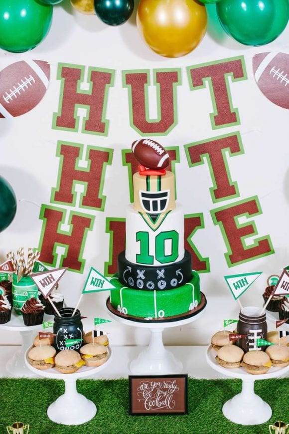 Football birthday party | CatchMyParty.com