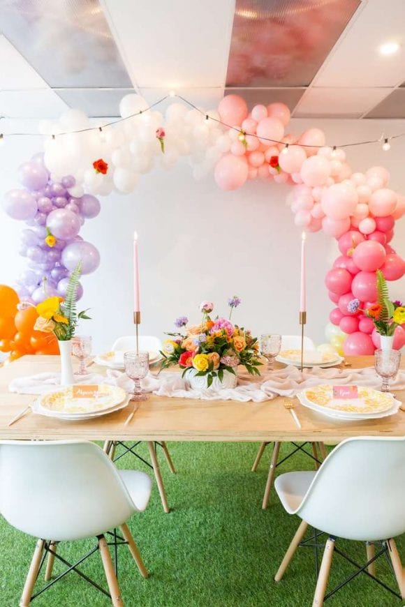 Floral birthday party | CatchMyParty.com