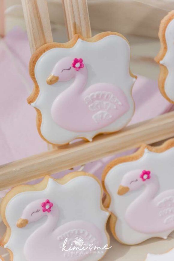 Swan Princess Baby Shower | CatchMyParty.com