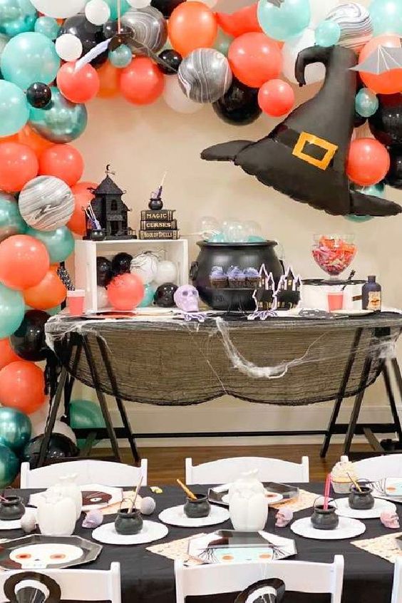 64 Spellbounding Hocus Pocus Party Ideas! | Catch My Party