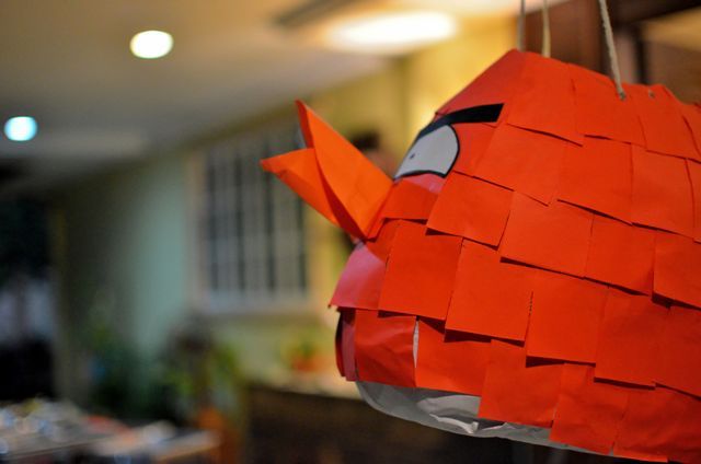 angry-birds-party-pinata-02 angry-birds-party-pinata-02