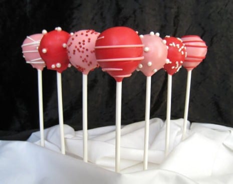 valentines-day-etsy-cake-pops-the-sweet-source