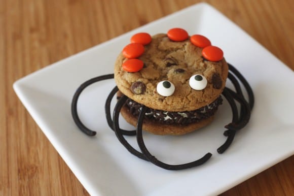 halloween-spider-ice-cream-sandwich-49A