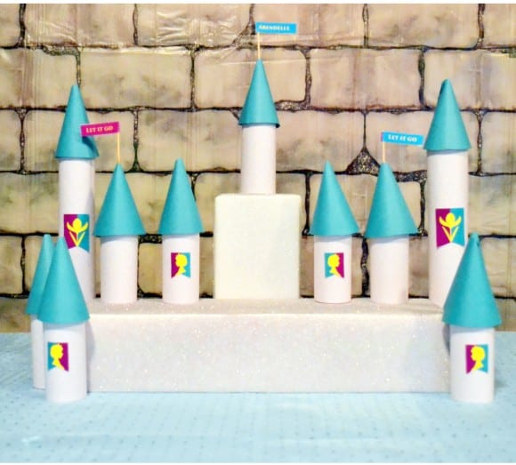 Arendelle castle cupcake holder DIY | CatchMyParty.com