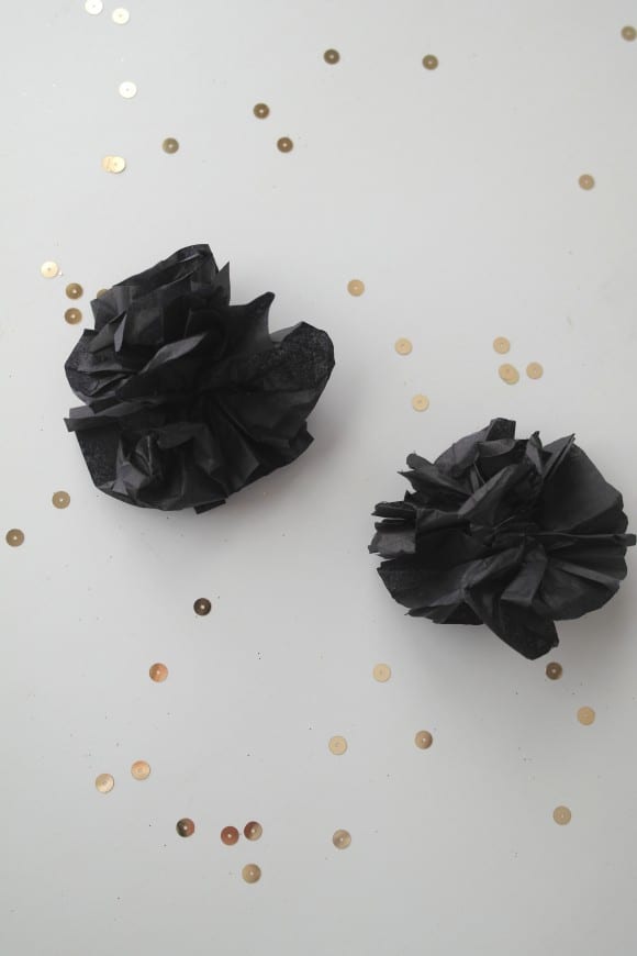 DIY Pom Pom Cake Toppers | CatchMyParty.com