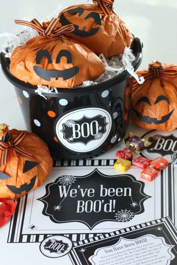 Halloween Tissue Paper Pumpkins | CatchMyParty.com Halloween Tissue Paper Pumpkins | CatchMyParty.com