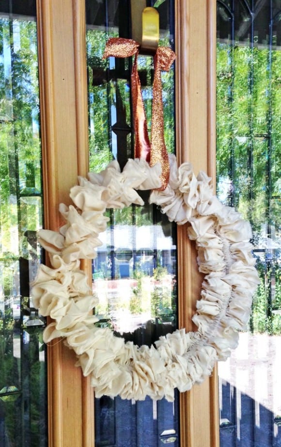 Shabby Chic Ruffled Wreath DIY | CatchMyParty.com