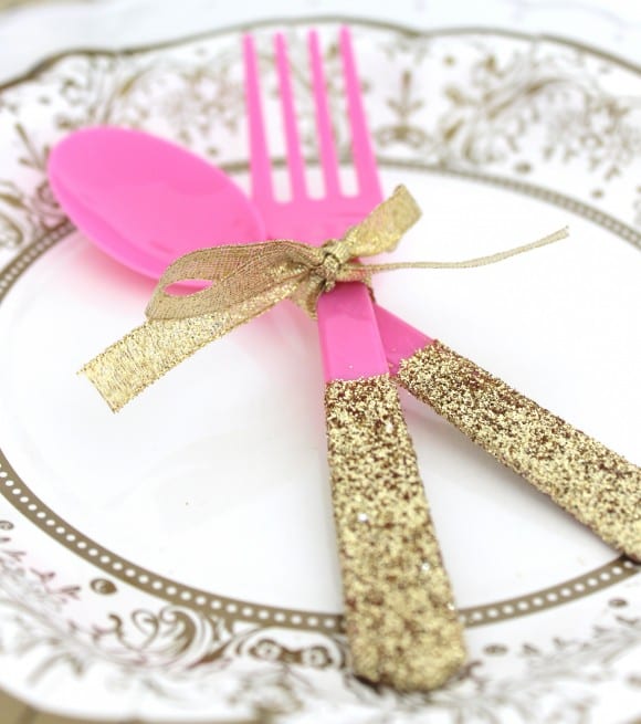 Glitter Utensil DIY | CatchMyParty.com
