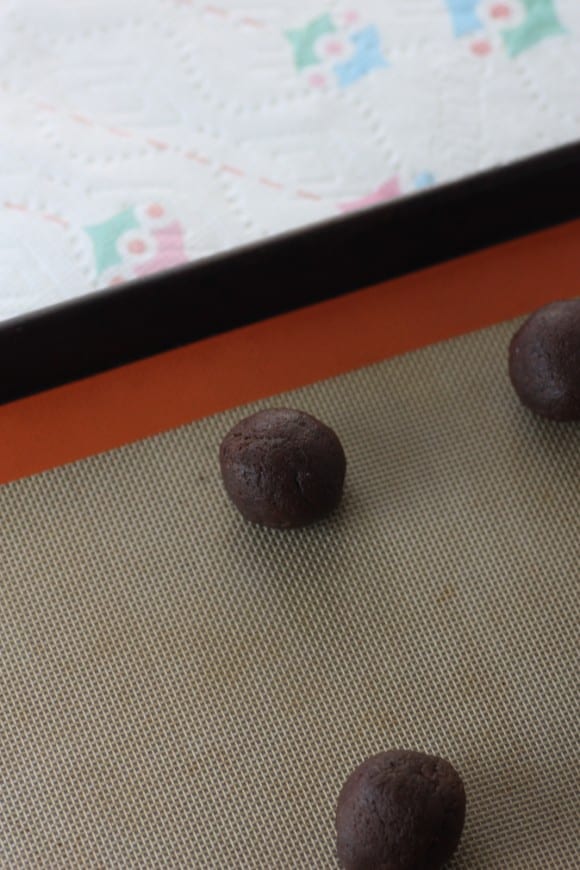 easy-caramel-chocolate-crinkle-cookie-recipe-34