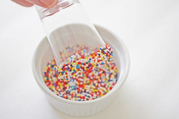 Glasses with sprinkles | CatchMyParty.com