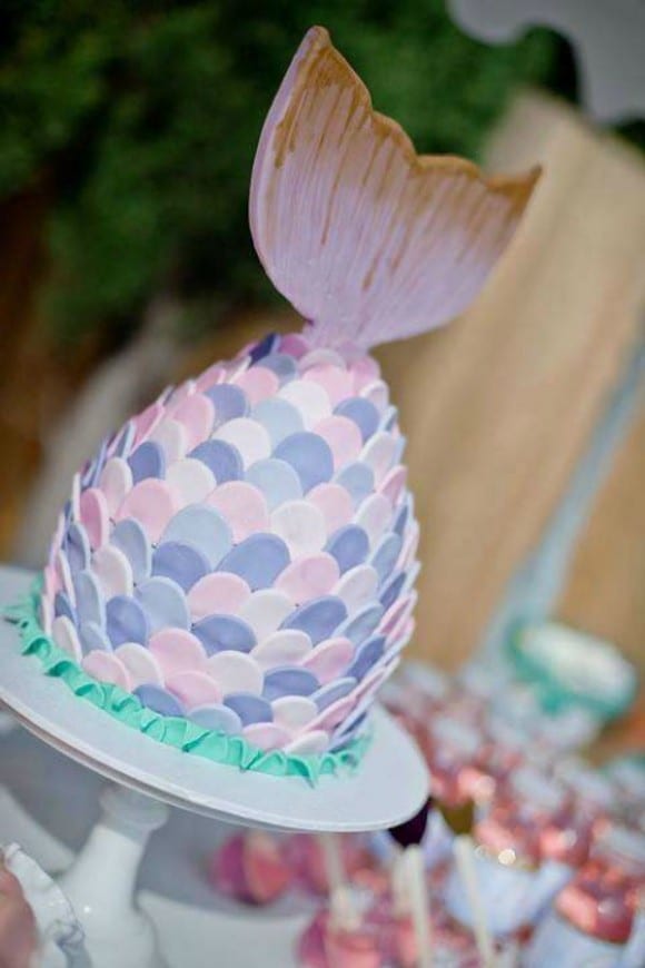 Mermaid tail cake | CatchMyParty.com