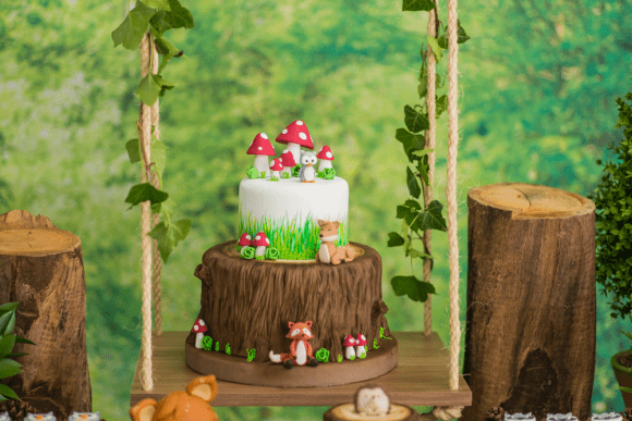 Enchanted Forest Birthday Party | CatchMyParty.com Enchanted Forest Birthday Party | CatchMyParty.com