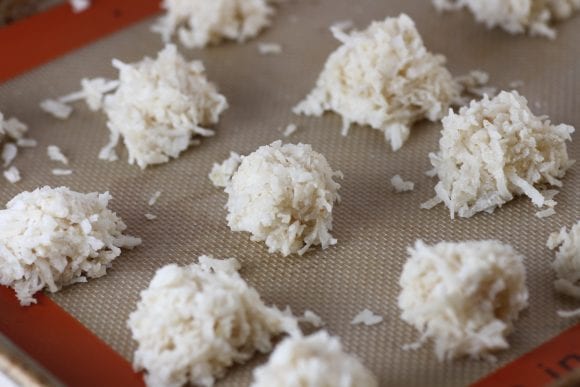 paleo-coconut-macaroon-recipe-26