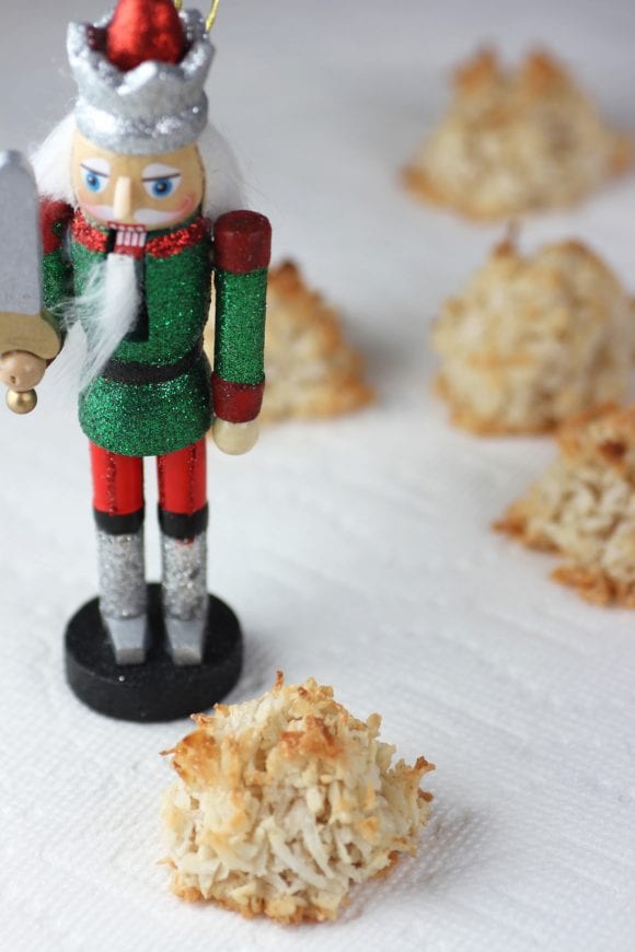paleo-coconut-macaroon-recipe-43a