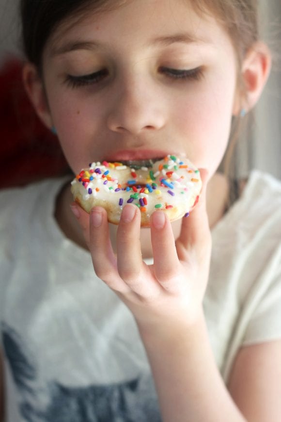 Funfetti Cake Mix Donuts | CatchMyParty.com