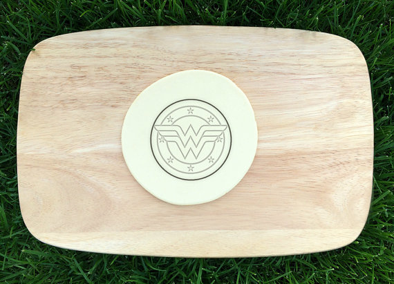 Wonder Woman Cookie Cutter | CatchMyParty.com Wonder Woman Cookie Cutter | CatchMyParty.com