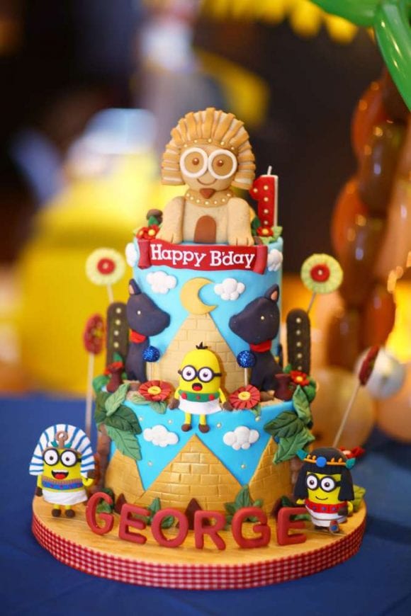 Minions Birthday Cake | CatchMyParty.com Minions Birthday Cake | CatchMyParty.com