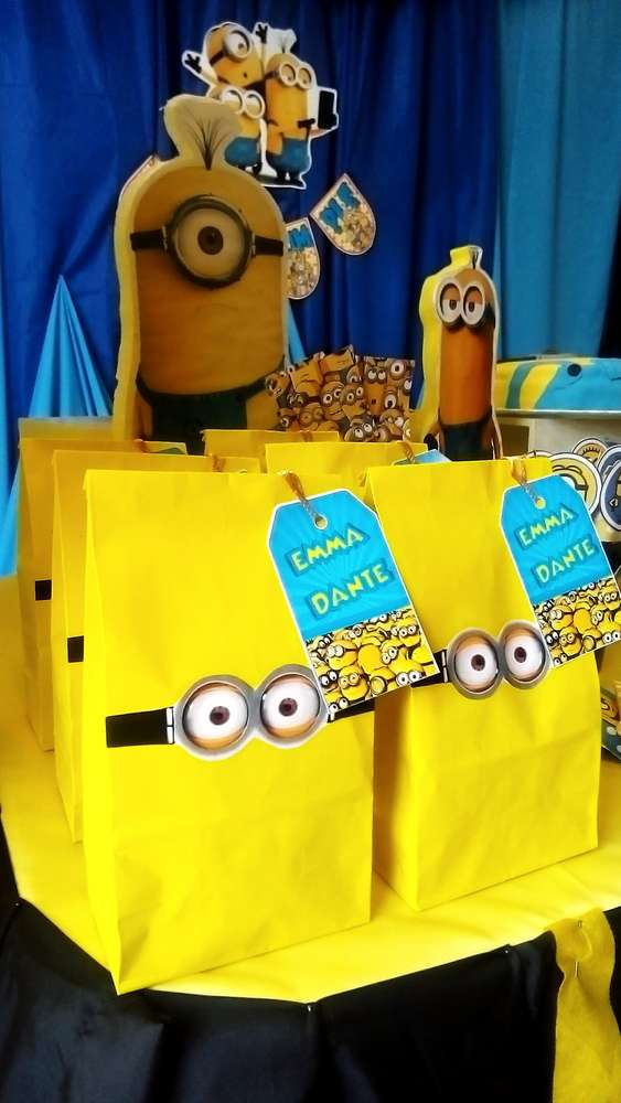 Minions Party Favors | CatchMyParty.com Minions Party Favors | CatchMyParty.com